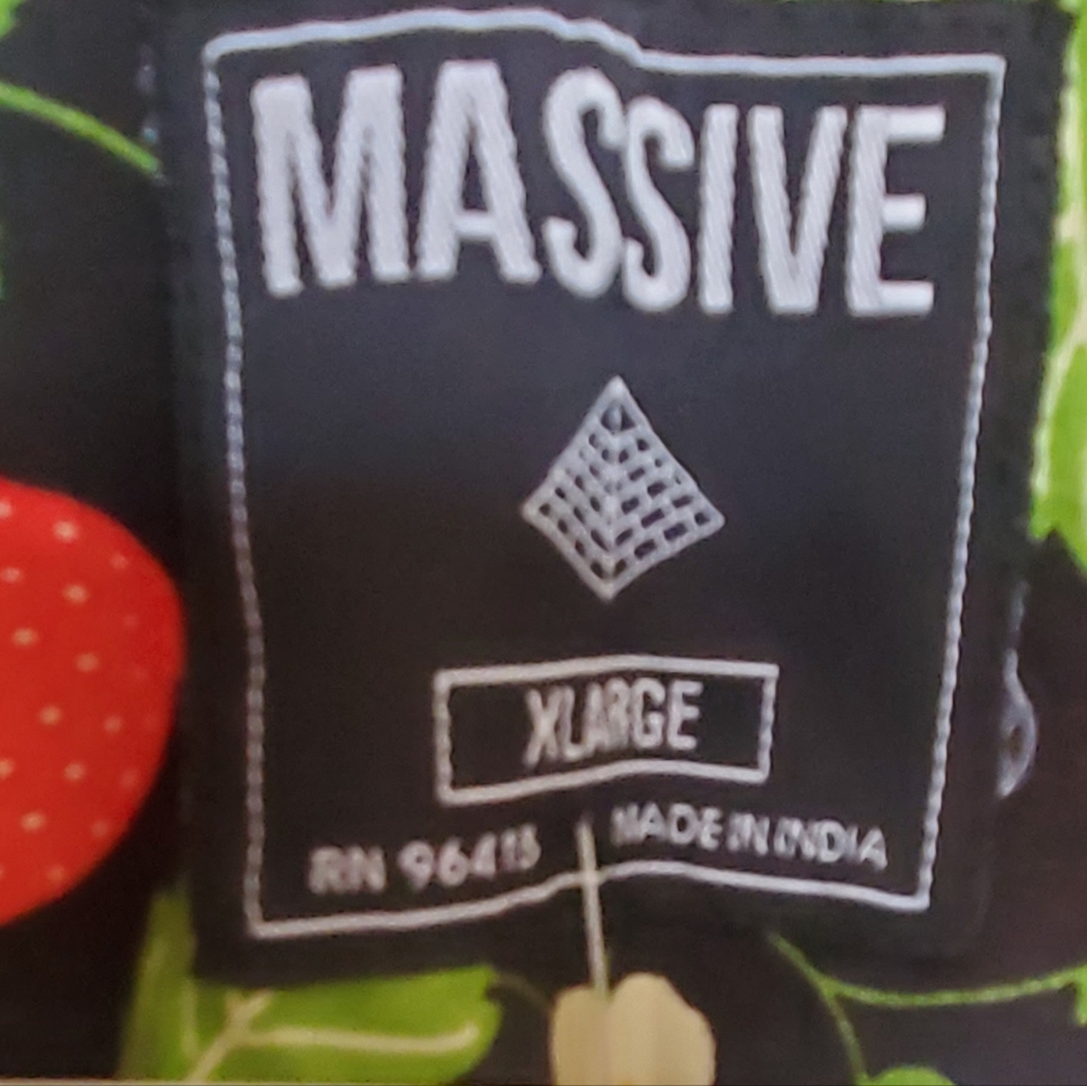 Massive Men's XL Black, Green And Red Strawberry Print Shirt, NWT - Picture 3 of 5